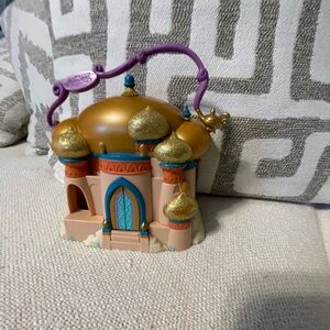 Disney Aladdin Golden Palace with Purple Handle